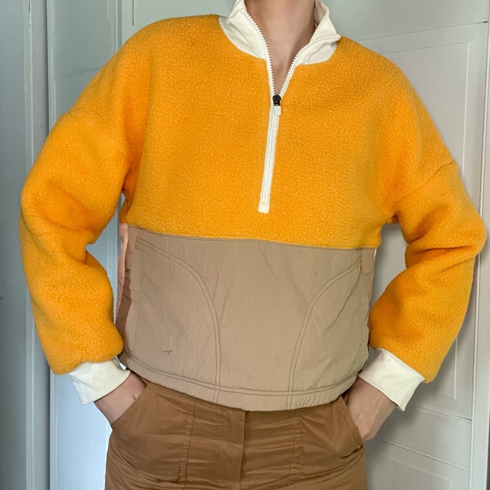 Color block quarter zip